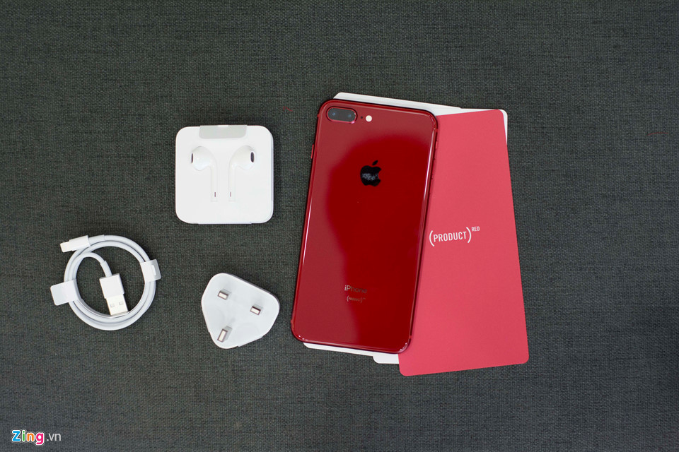 iPhone 8 Plus màu đỏ đầu tiên về VN, giá từ 20,5 triệu đồng